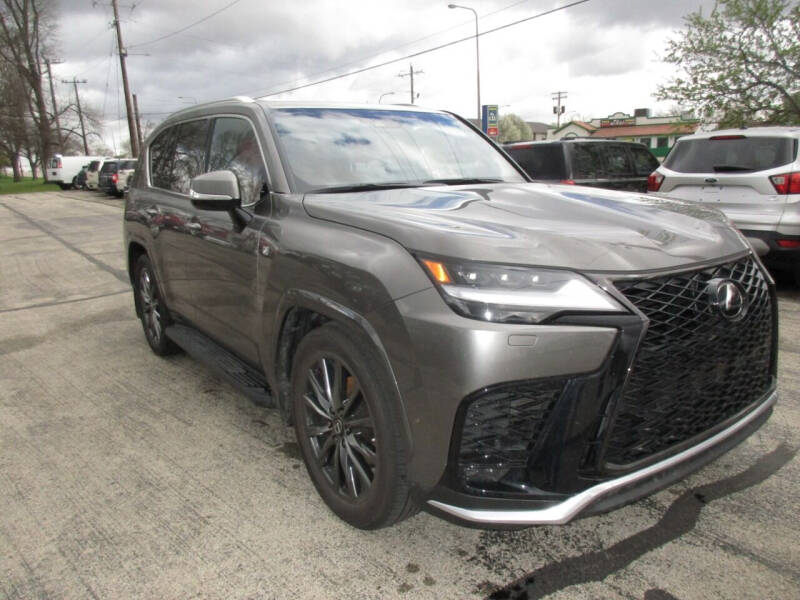 2023 Lexus LX 600 F SPORT Handling