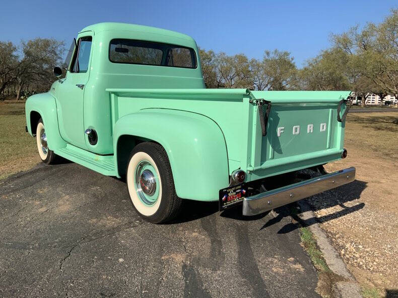 1954 Ford F-100