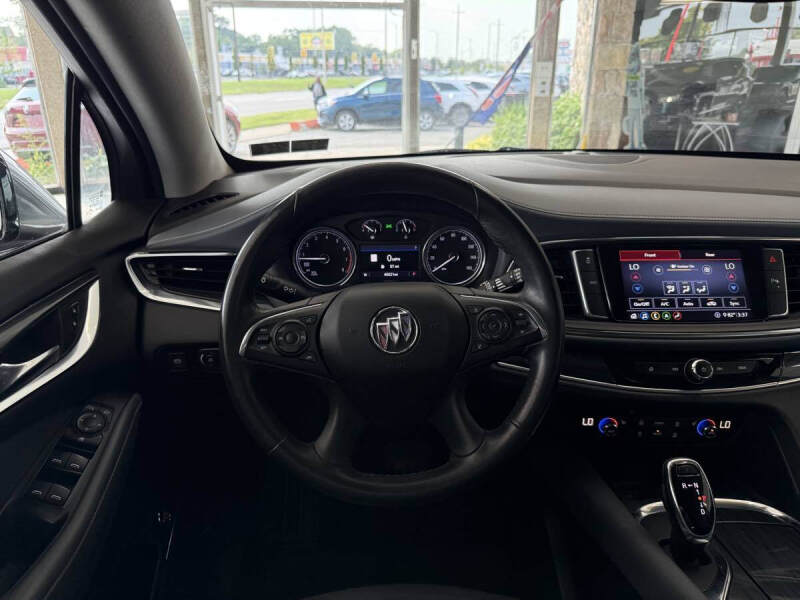 2021 Buick Enclave Essence