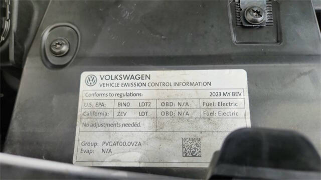 2023 Volkswagen ID.4 Pro