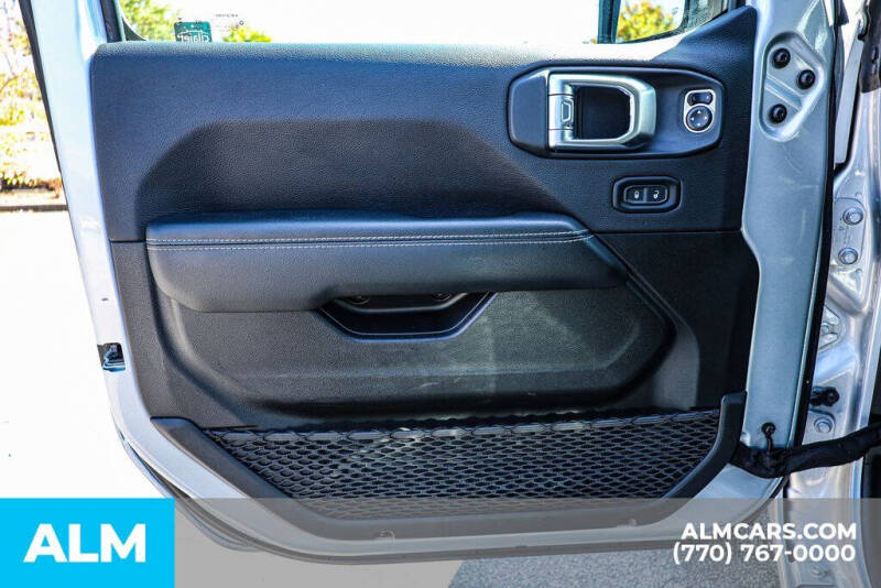 2023 Jeep Gladiator Overland