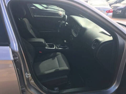 2016 Dodge Charger SE