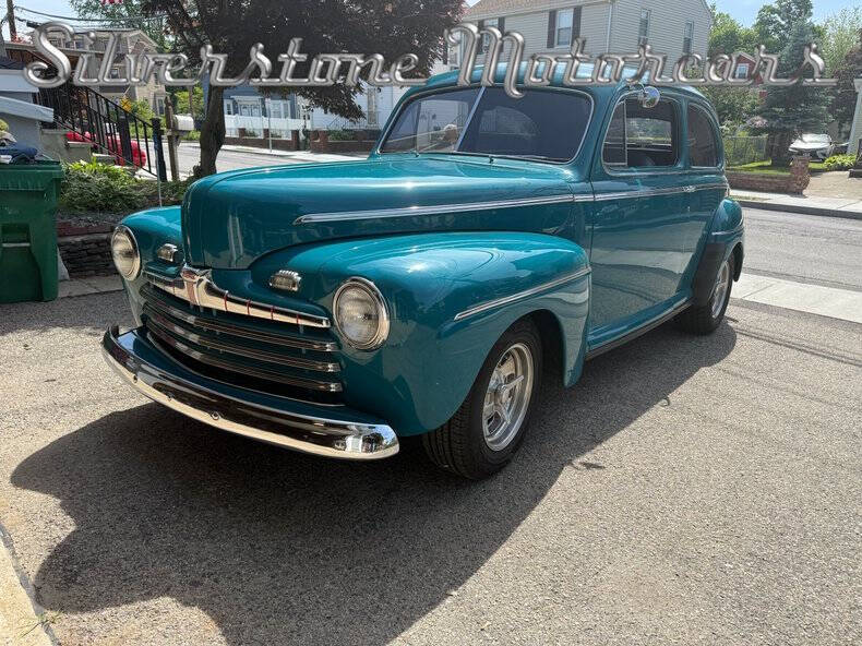 1946 Ford Super Deluxe