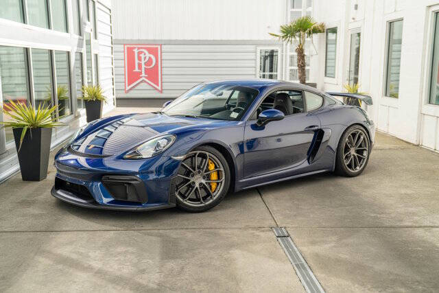 2020 Porsche 718 Cayman 2