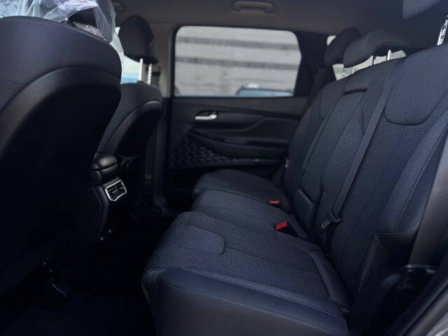 2023 Hyundai Santa Fe SE