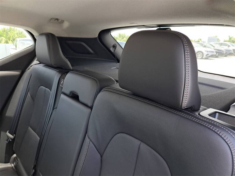 2026 Volvo XC40 B4 Core