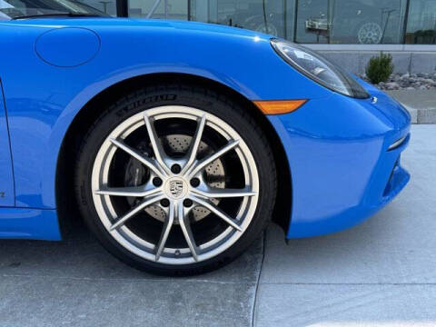 2025 Porsche 718 Cayman