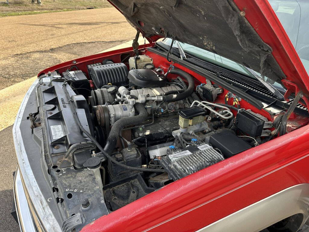 1998 Chevrolet Suburban 50