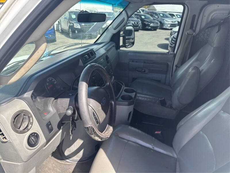 2012 Ford E-Series E-250