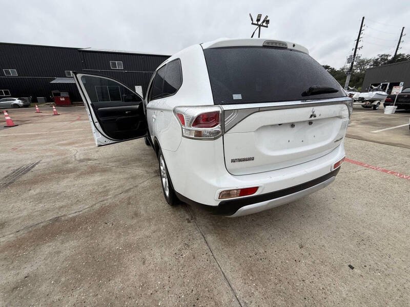 2015 Mitsubishi Outlander SE