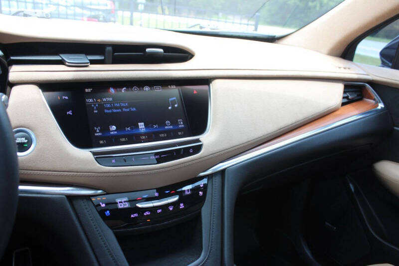 2017 Cadillac XT5 Platinum