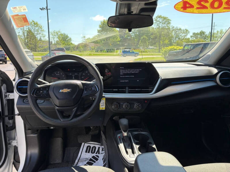 2024 Chevrolet Trax LS