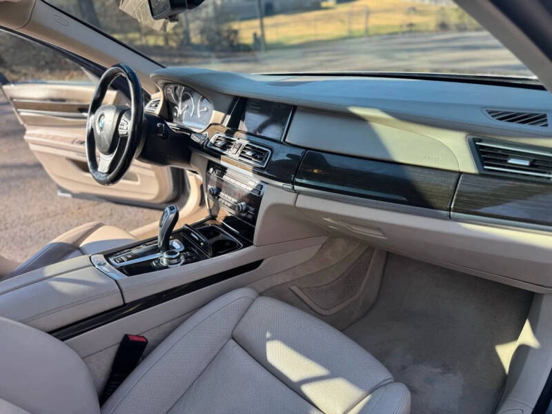 2013 BMW 7 Series 740Li xDrive