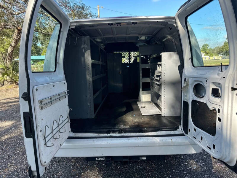 2005 Ford E-Series E-150