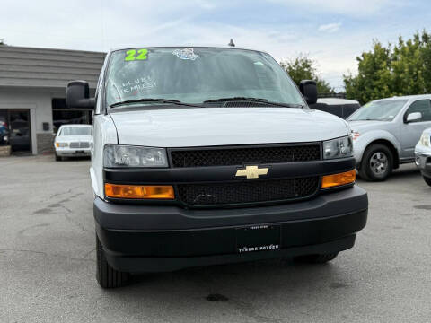 2022 Chevrolet Express 2500