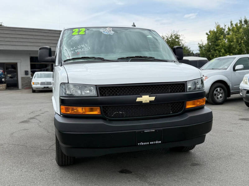 2022 Chevrolet Express 2500