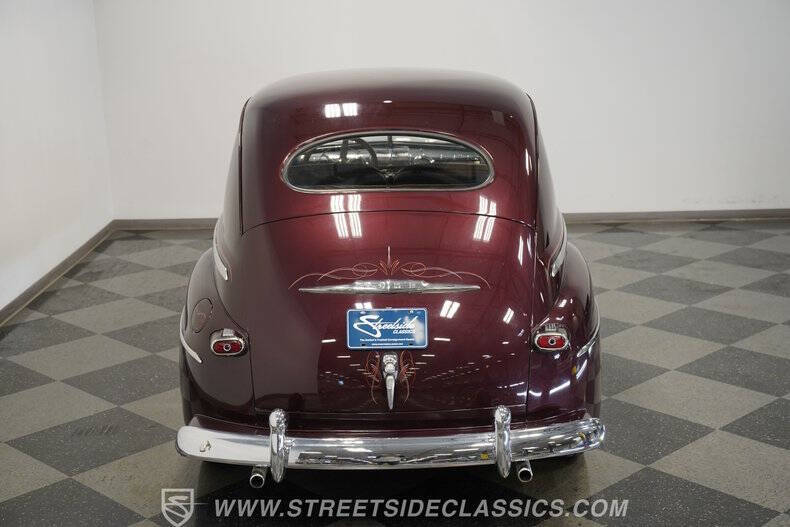 1947 Ford Deluxe