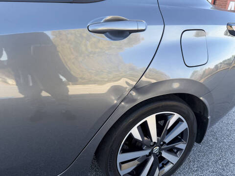 2021 Nissan Versa SR