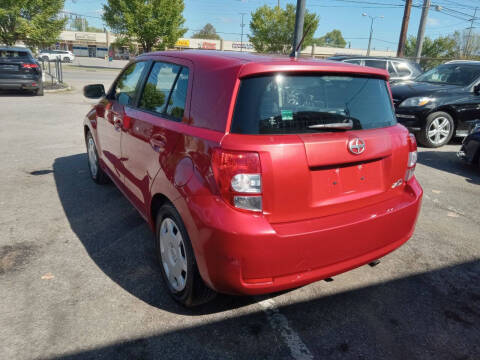 2010 Scion xD