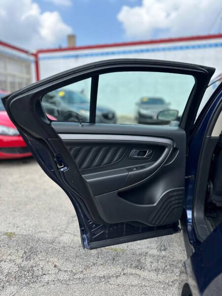 2011 Ford Taurus SEL