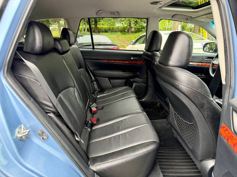 2011 Subaru Outback 2.5i Limited