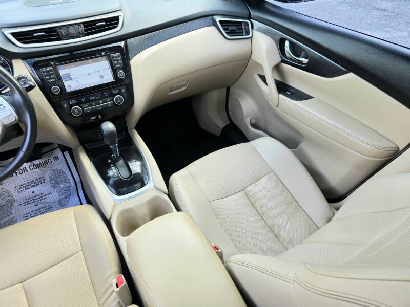 2016 Nissan Rogue SL