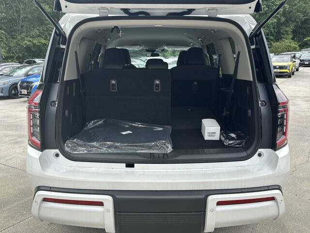 2025 Nissan Armada SV