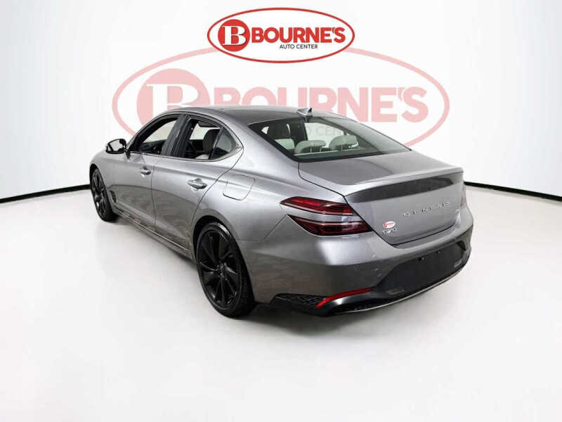 2023 Genesis G70