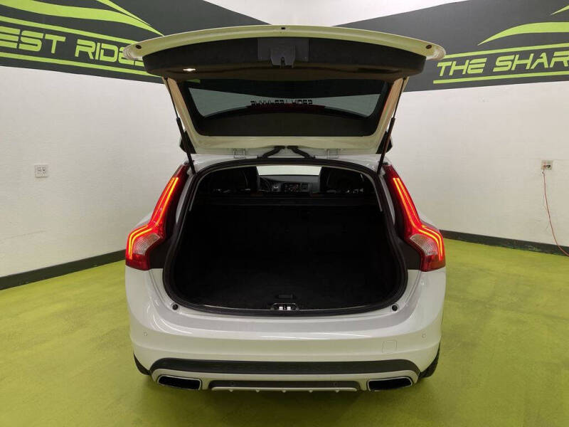 2018 Volvo V60 Cross Country T5 Premier