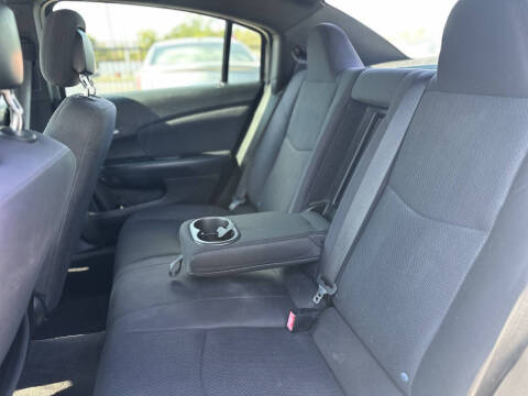 2013 Chrysler 200 LX