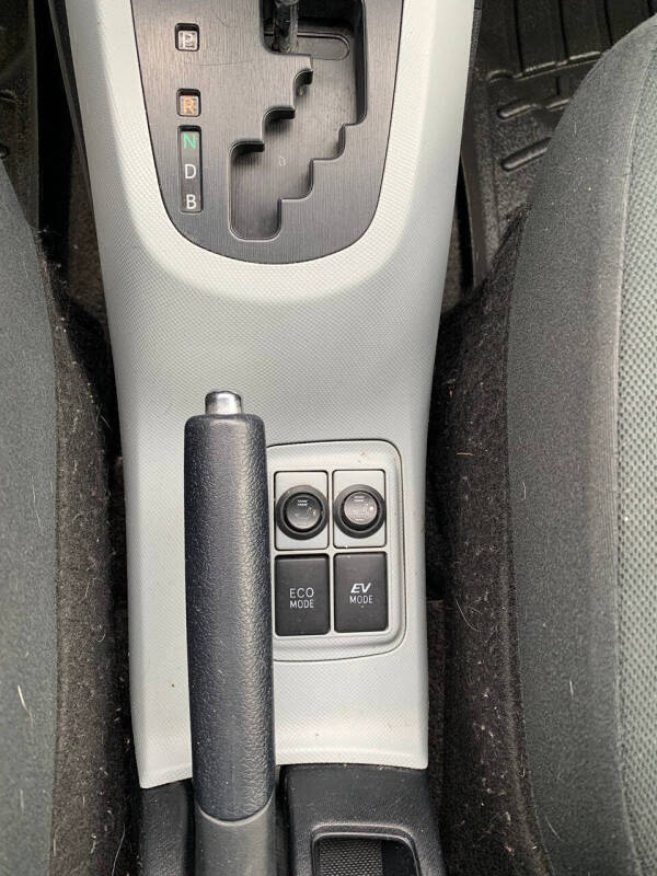 2014 Toyota Prius c Two