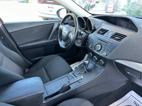 2013 Mazda MAZDA3 i Touring