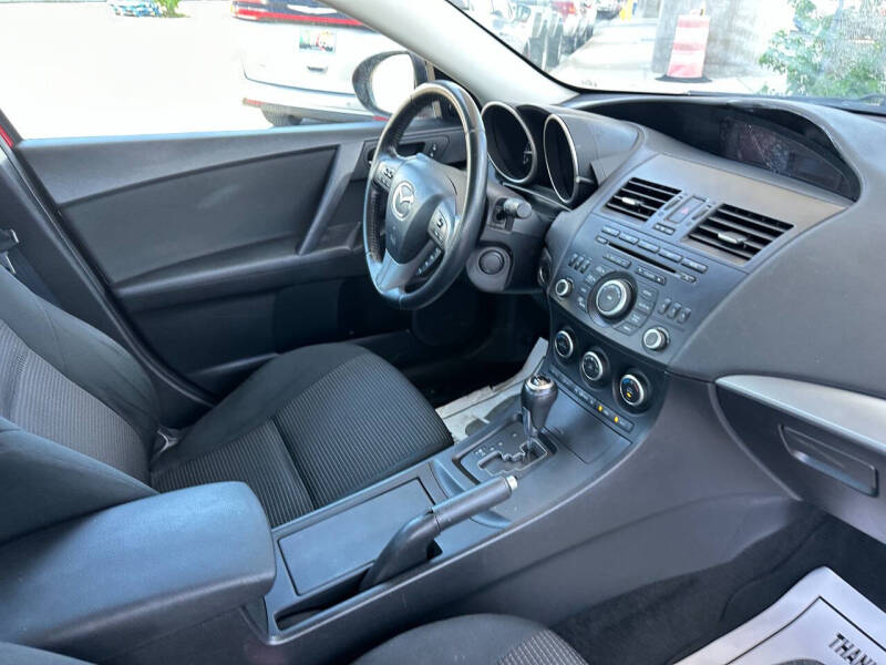 2013 Mazda MAZDA3 i Touring