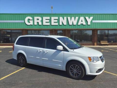 2017 Dodge Grand Caravan for sale at Greenway Automotive GMC in Morris IL