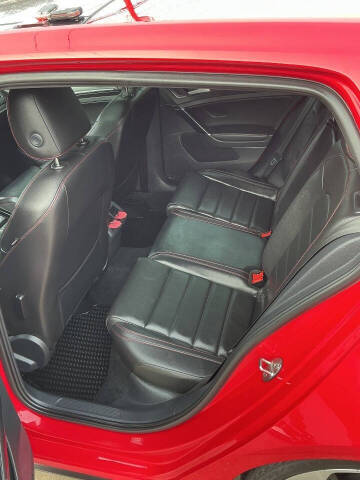 2020 Volkswagen Golf GTI SE