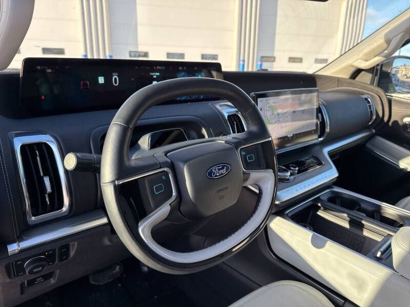2025 Ford Expedition MAX Platinum