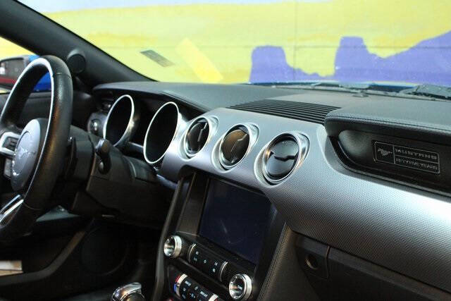 2020 Ford Mustang EcoBoost