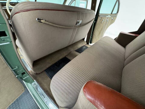 1940 Oldsmobile Custom Cruiser