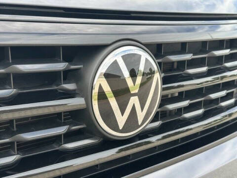 2023 Volkswagen Atlas Cross Sport V6 SEL R-Line Black 4Motion