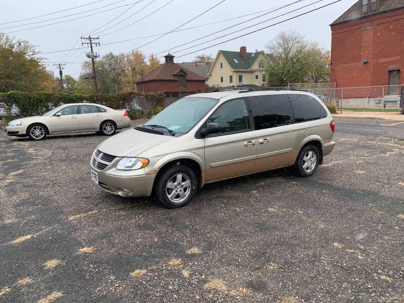 2005 Dodge Grand Caravan for sale at Alex Used Cars in Minneapolis MN