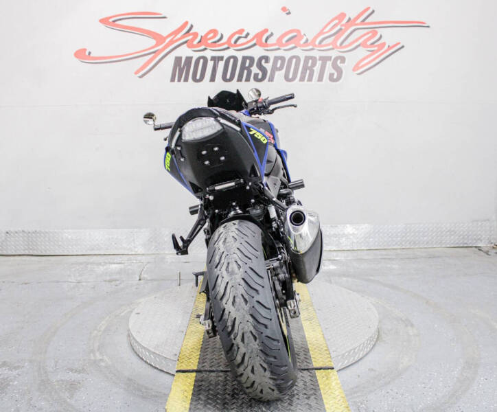 2022 Suzuki GSX-S750Z ABS