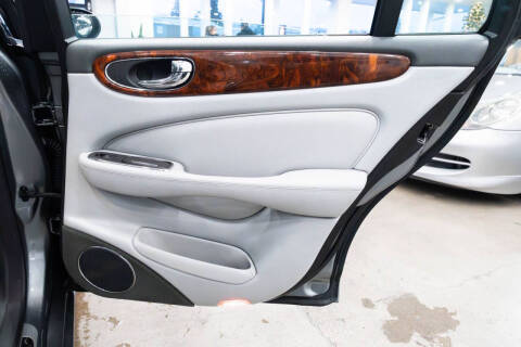 2005 Jaguar XJ-Series XJ8