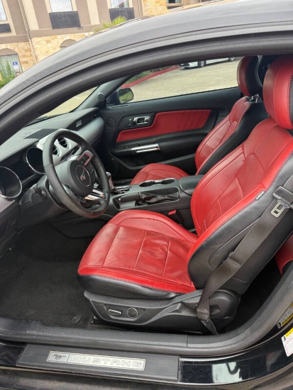 2017 Ford Mustang EcoBoost Premium