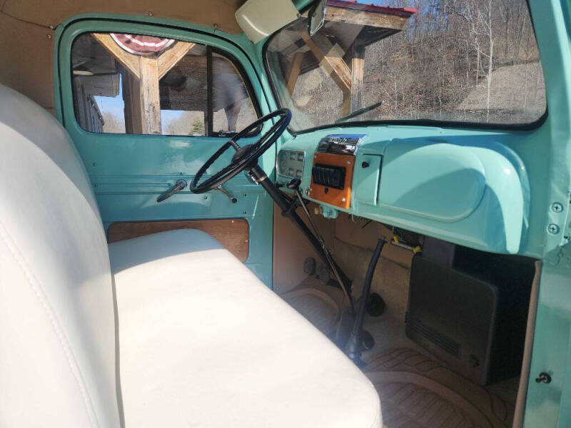 1950 Ford F4