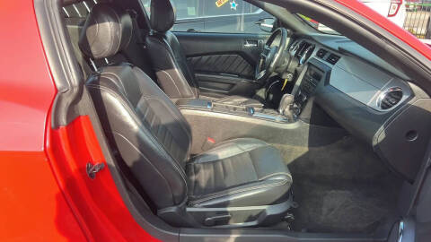 2013 Ford Mustang V6 Premium