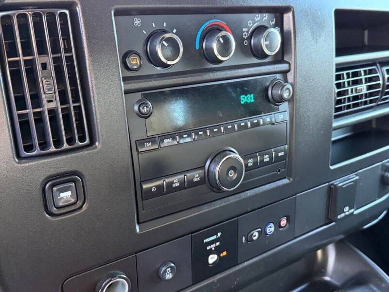 2024 GMC Savana 2500