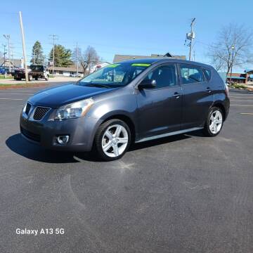 2009 Pontiac Vibe for sale at Ideal Auto Sales, Inc. in Waukesha WI