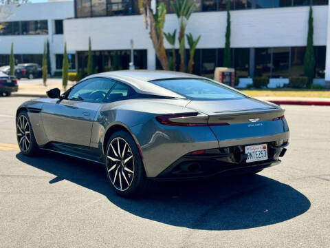 2017 Aston Martin DB11