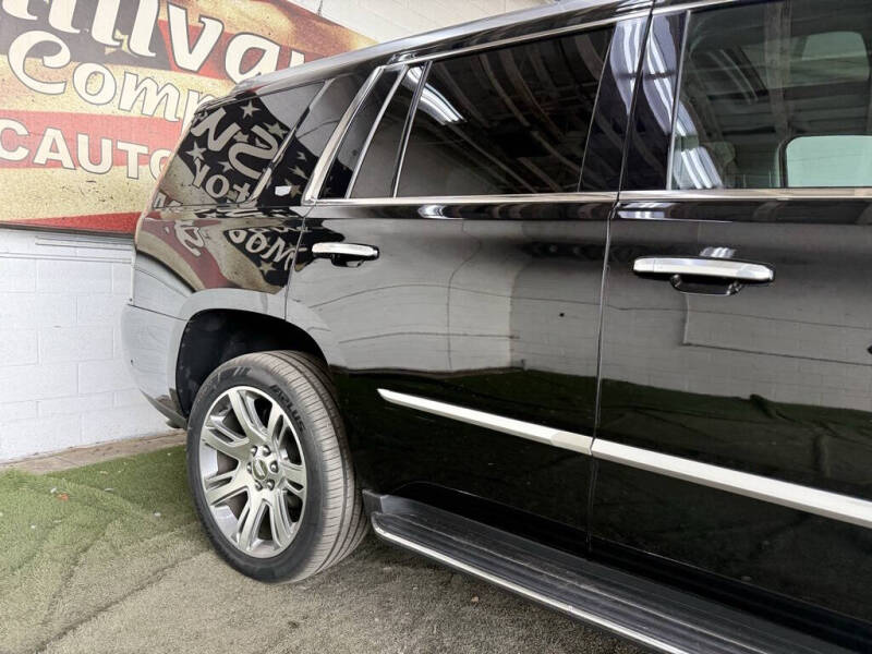 2019 Cadillac Escalade Luxury