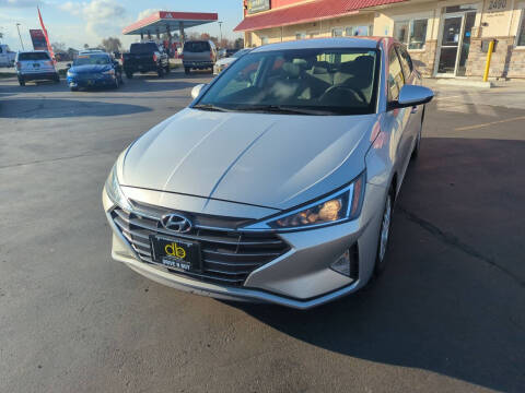2019 Hyundai Elantra SE